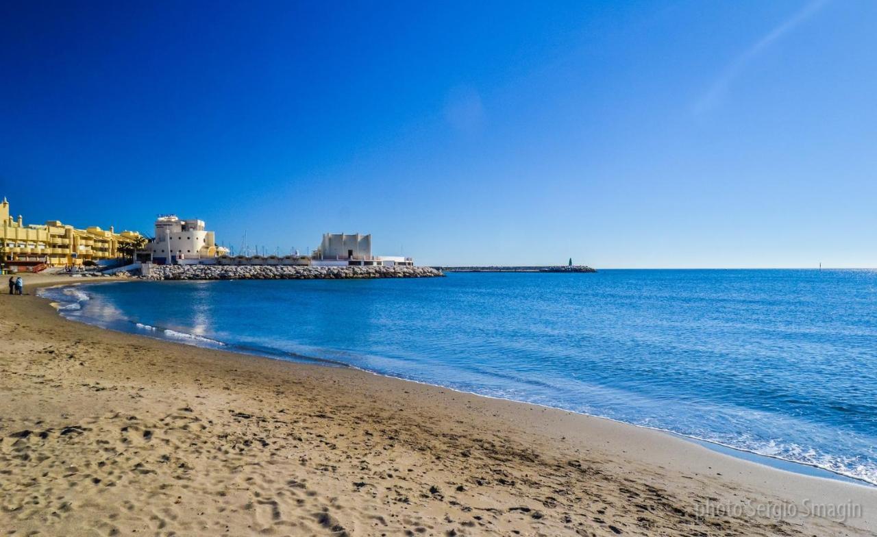 Timon II Apartamentos - A Solo 90 Metros De La Playa - Parking Gratis - Avenida De Las Palmeras Benalmádena Esterno foto